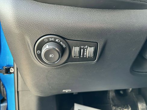 New 2026 Jeep Compass Latitude AWD/4WD image 17