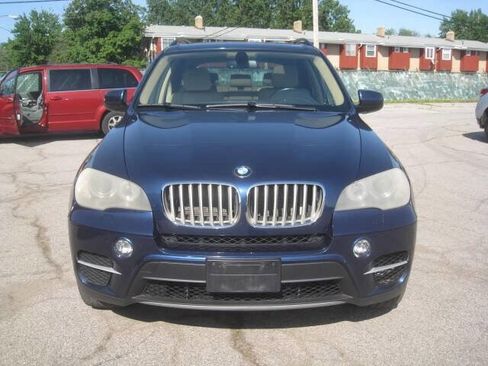Used 2011 BMW X5 xDrive35d image 3