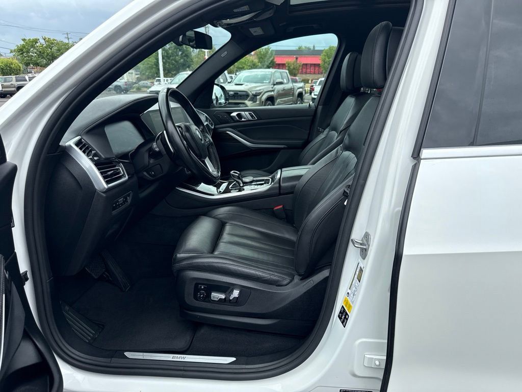 Used 2021 BMW X5 xDrive40i w/ Premium Package 2 AWD/4WD image 13