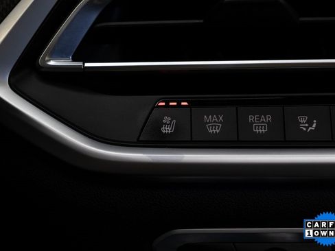 Used 2022 BMW X6 M50i w/ Premium Package image 35