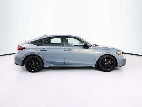 Used 2025 Honda Civic Sport image 10