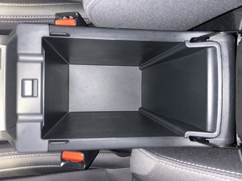 Used 2025 Subaru Crosstrek 2.0i Premium image 21