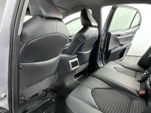 Used 2024 Toyota Camry SE FWD image 20