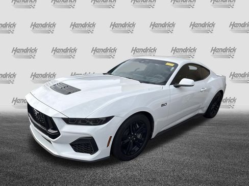 Used 2025 Ford Mustang GT image 9