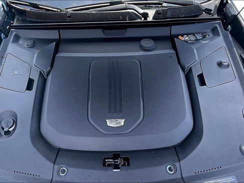 Certified 2024 Cadillac Lyriq Luxury image 30