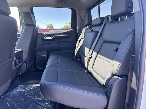New 2026 GMC Sierra 1500 SLT w/ SLT Premium Package image 23