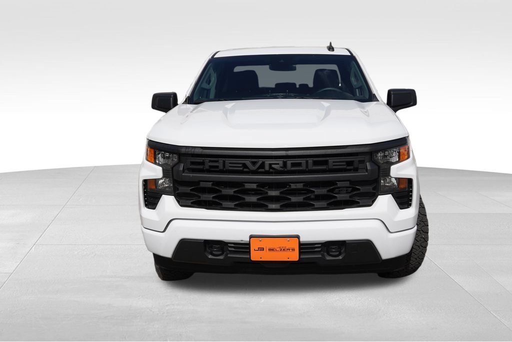 Used 2022 Chevrolet Silverado 1500 Custom w/ LPO, Dark Essentials Package AWD/4WD image 12
