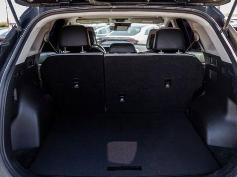 Used 2023 Kia Sportage EX image 6