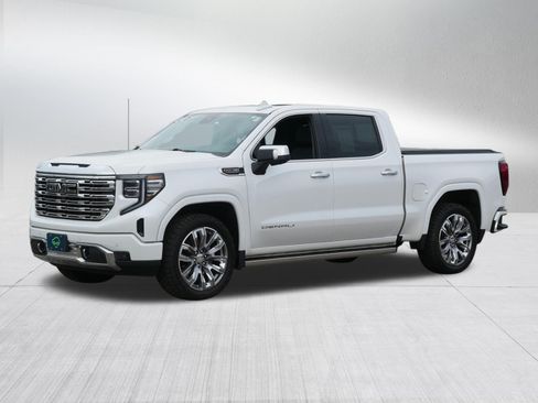 Certified 2023 GMC Sierra 1500 Denali w/ Denali Reserve Package AWD/4WD image 3
