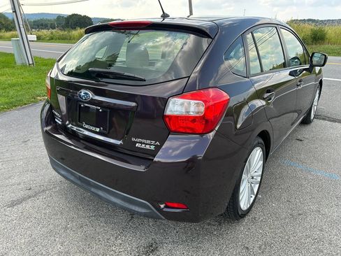 Used 2013 Subaru Impreza 2.0i Premium AWD/4WD image 7