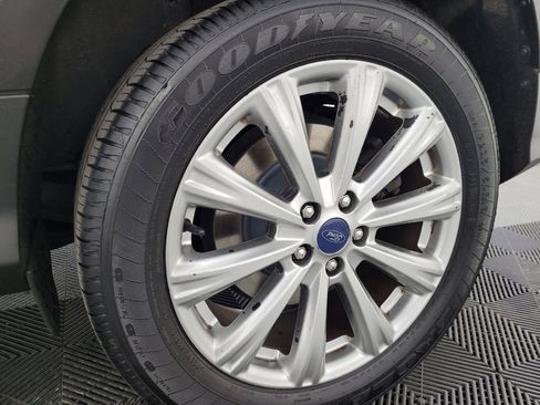 Used 2017 Ford Escape Titanium AWD/4WD image 31