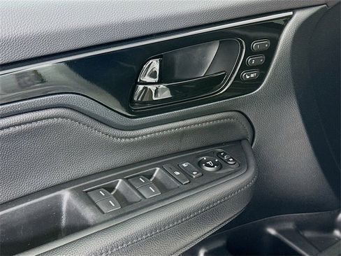 Certified 2023 Honda Odyssey Touring image 22