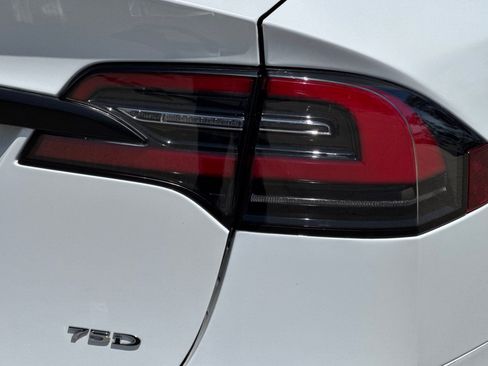 Used 2018 Tesla Model X 75D AWD/4WD image 27