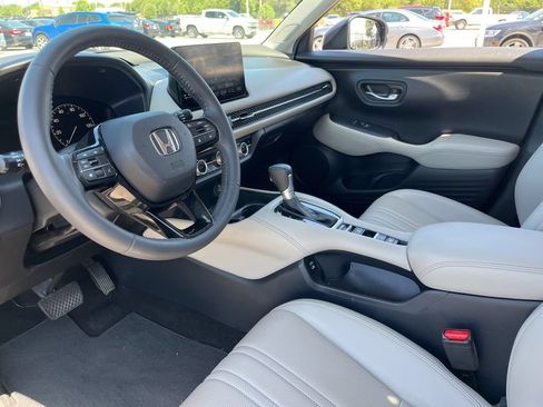 Certified 2024 Honda HR-V EX-L image 17