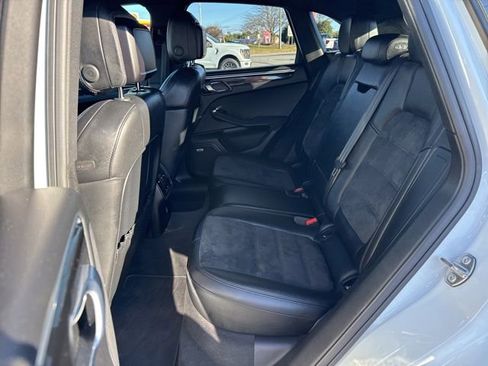 Used 2018 Porsche Macan GTS image 14