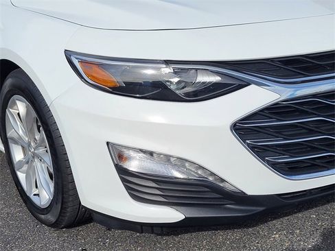 Used 2024 Chevrolet Malibu LT image 5