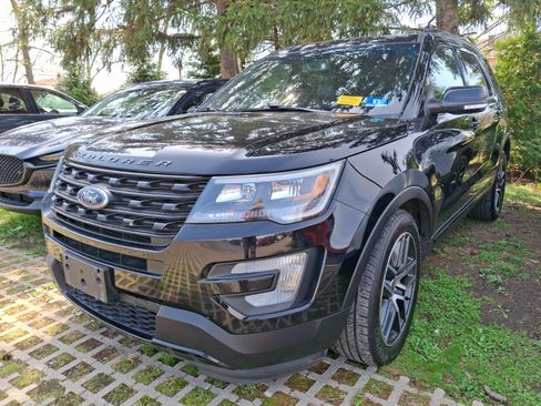 Used 2016 Ford Explorer Sport image 3