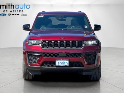 New 2026 Jeep Grand Cherokee Altitude