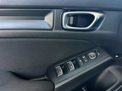Used 2024 Honda Civic Sport image 10