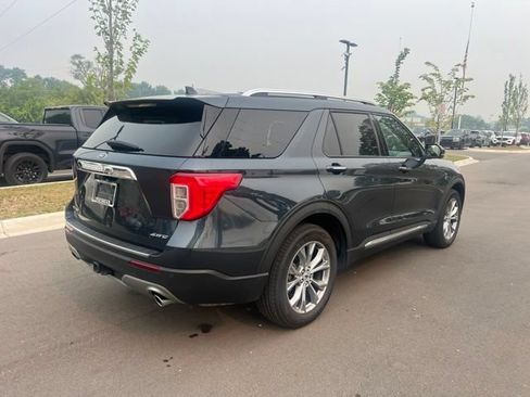 Used 2023 Ford Explorer Limited w/ Limited Technology Package AWD/4WD image 5