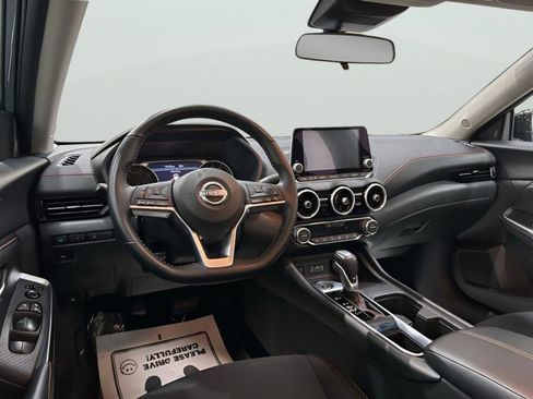 Used 2025 Nissan Sentra SR image 12