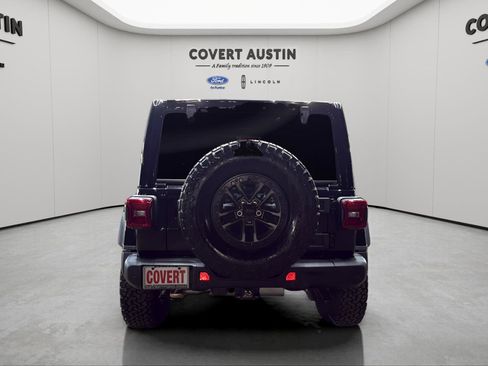 Used 2025 Jeep Wrangler Unlimited Rubicon 392 image 4