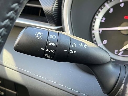 Used 2022 Toyota Highlander XSE image 25