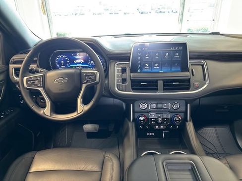 Used 2024 Chevrolet Tahoe Z71 w/ Luxury Package AWD/4WD image 19