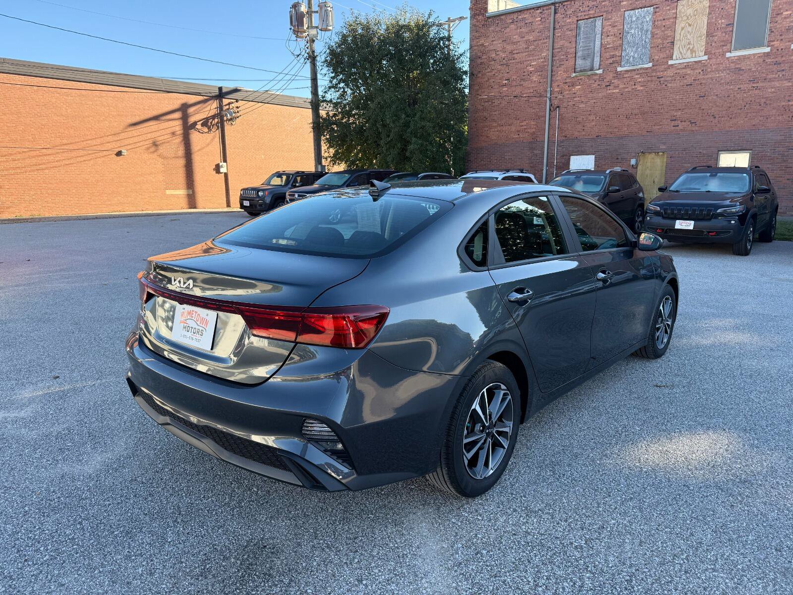 Used 2023 Kia Forte LXS FWD image 5