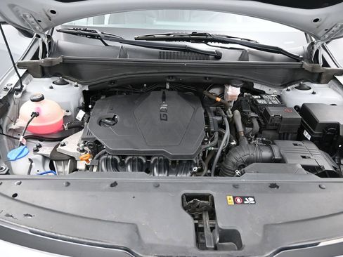 Used 2023 Kia Sportage SX image 12