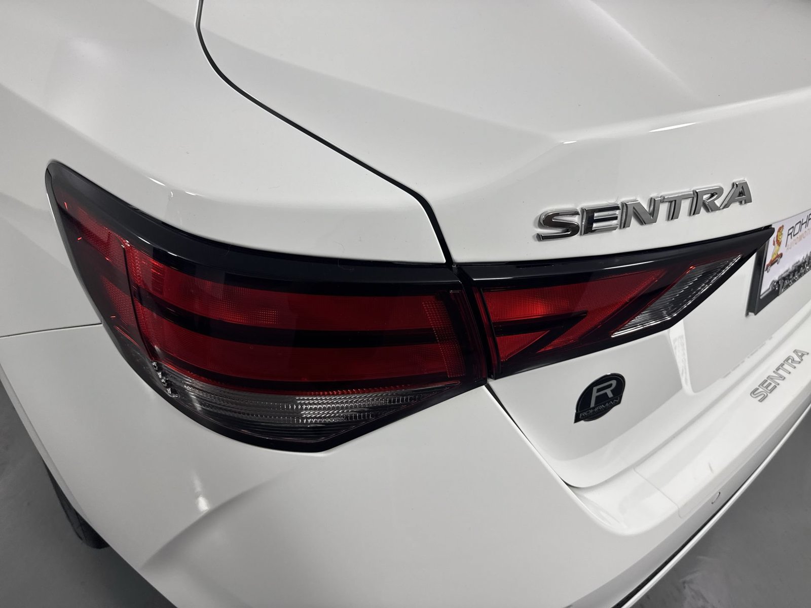 Certified 2023 Nissan Sentra SV FWD image 31