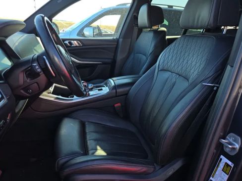 Used 2022 BMW X5 M50i w/ Premium Package AWD/4WD image 4
