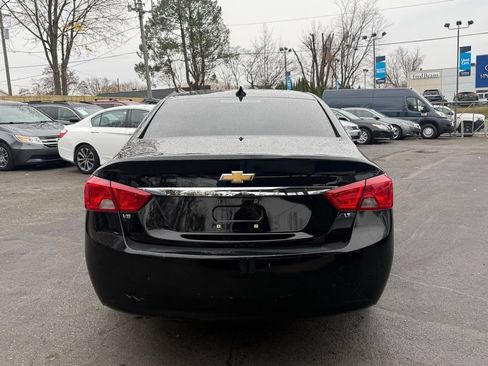 Used 2017 Chevrolet Impala LT FWD image 4