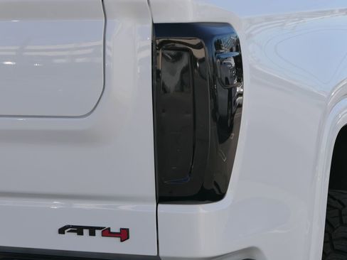 Used 2023 GMC Sierra 1500 AT4 w/ AT4 Preferred Package image 5
