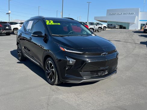 Used 2022 Chevrolet Bolt EUV Premier w/ Sun & Sound Package image 1