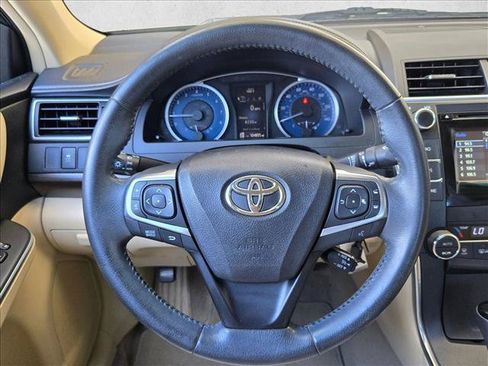 Used 2015 Toyota Camry XLE FWD image 12
