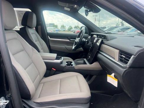 Used 2026 GMC Terrain Elevation w/ Elevation Premium Package AWD/4WD image 18