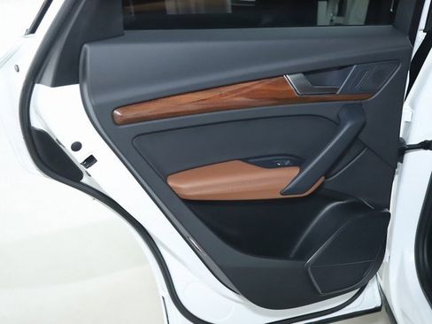 Used 2022 Audi Q5 2.0T Premium Plus image 32