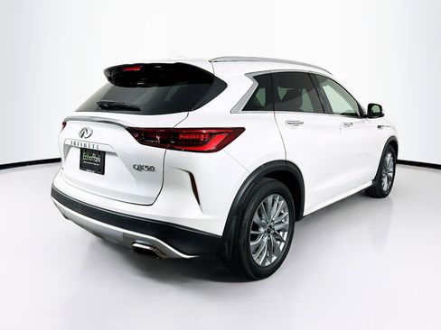 Used 2023 INFINITI QX50 Luxe AWD/4WD image 9