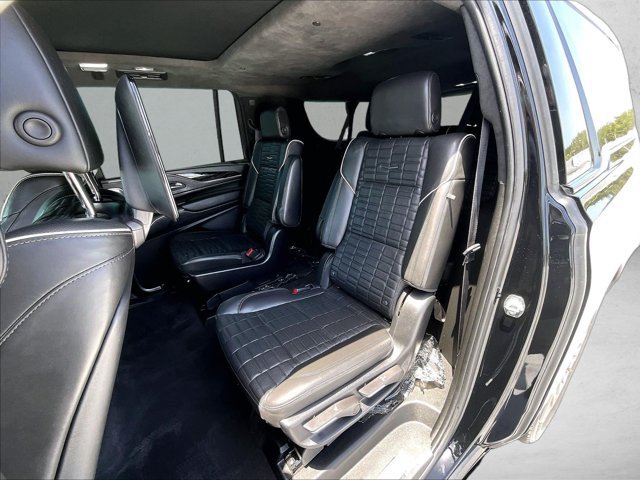 Certified 2023 Cadillac Escalade ESV V AWD/4WD image 28