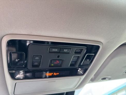 Used 2024 Toyota Grand Highlander AWD image 34