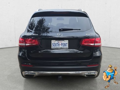 Used 2018 Mercedes-Benz GLC 300 4MATIC image 6