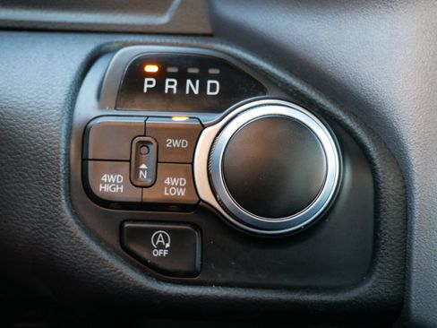 Used 2023 RAM 1500 Big Horn AWD/4WD image 23