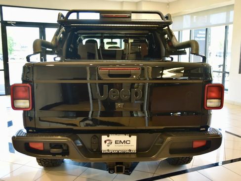 Used 2021 Jeep Gladiator Sport AWD/4WD image 5