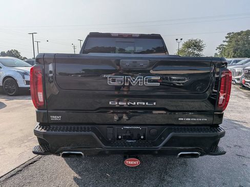 Used 2023 GMC Sierra 1500 Denali Ultimate AWD/4WD image 3