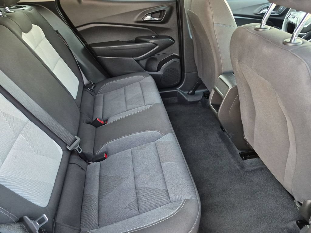 Used 2026 Chevrolet Trax LS FWD image 30