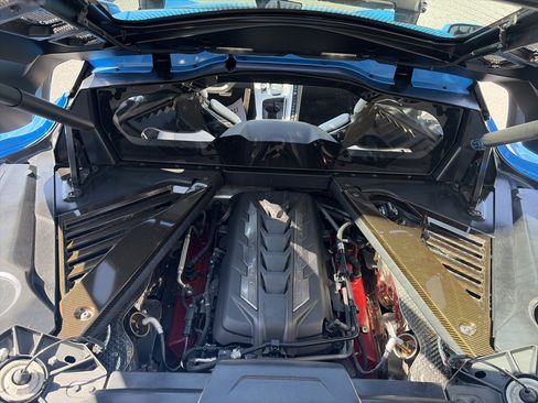 Used 2020 Chevrolet Corvette Stingray Preferred Cpe w/ 2LT Preferred Equipment Group RWD image 29