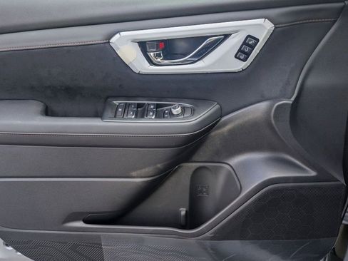 New 2025 Subaru Forester Touring AWD/4WD image 18