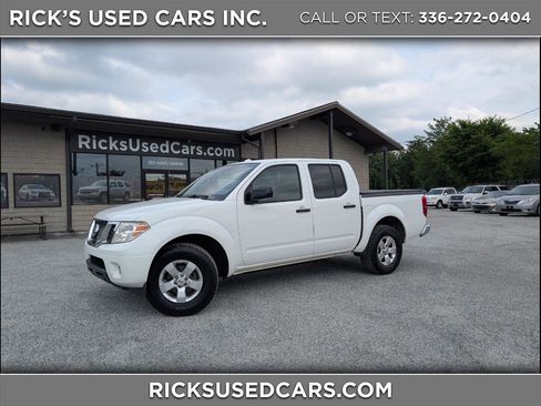 Used 2013 Nissan Frontier SV w/ SV Value Truck Pkg RWD image 1