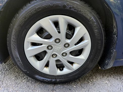 Used 2018 Hyundai Elantra SE w/ SE Connectivity Package 04 image 23